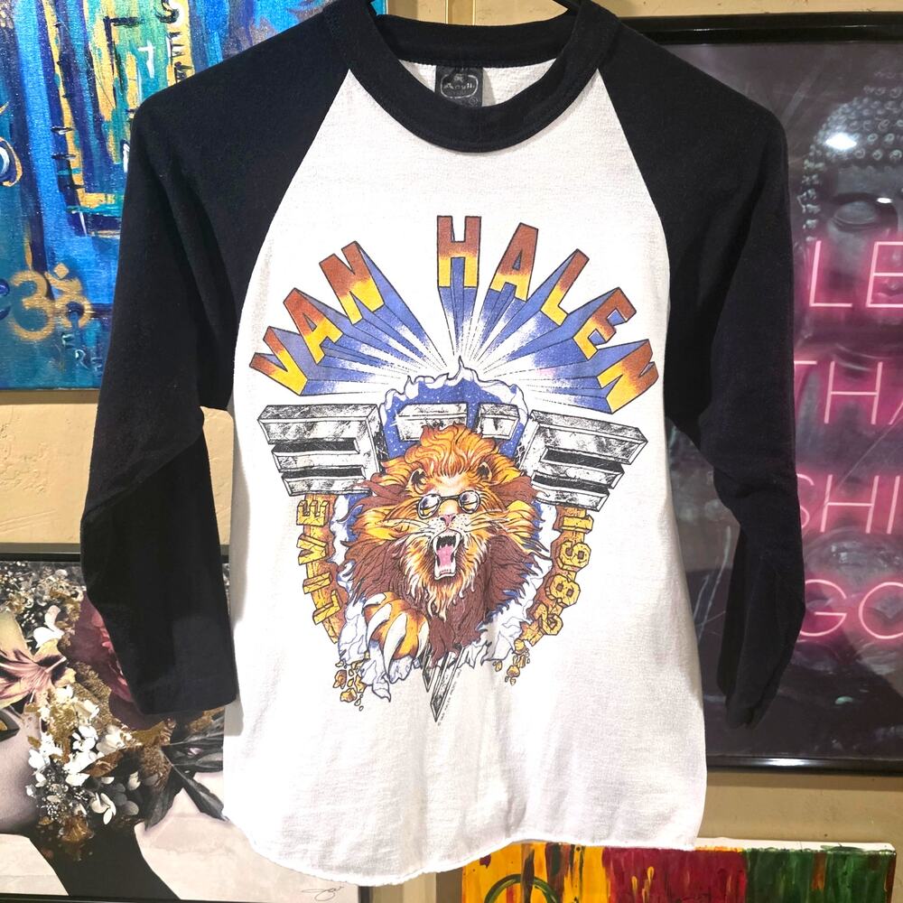 Vintage 1982 Van Halen Live Lion Diver Down Rock Band Tour Raglan Tee S